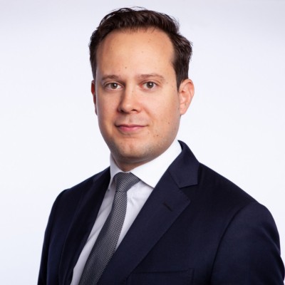 Ryan R.
