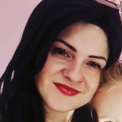 Mieke J.