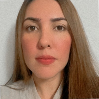 Maria F.