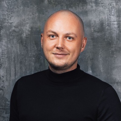 Daniel M.