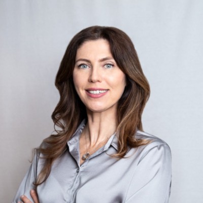 Nadiia T.